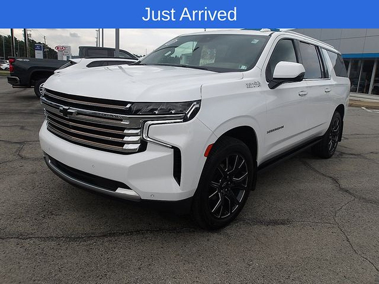 2023 Chevrolet Suburban High Country