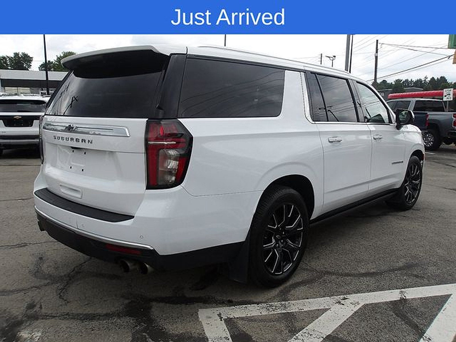2023 Chevrolet Suburban High Country