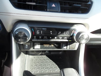 2019 Toyota RAV4 Hybrid XLE