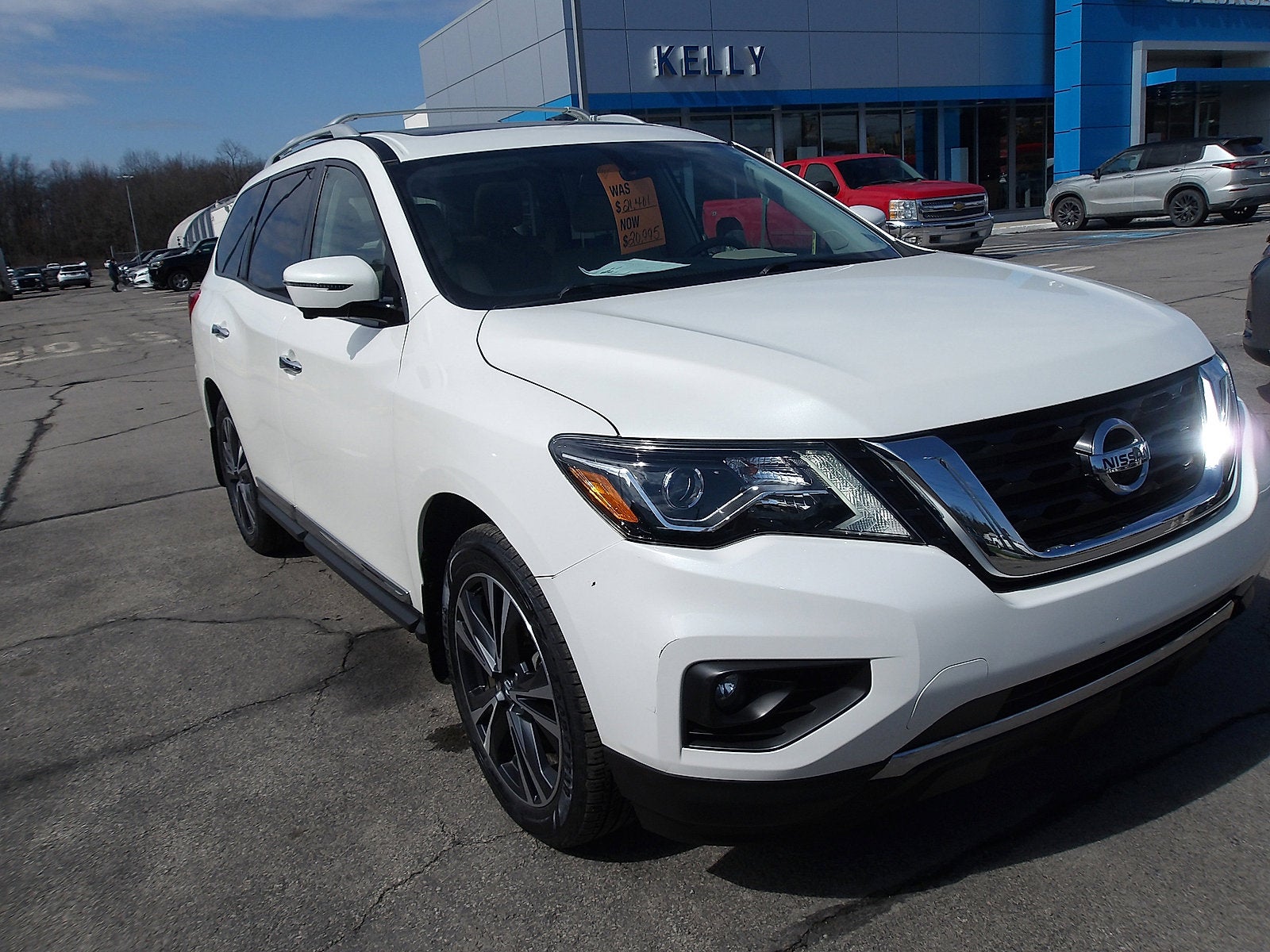 2020 Nissan Pathfinder Platinum
