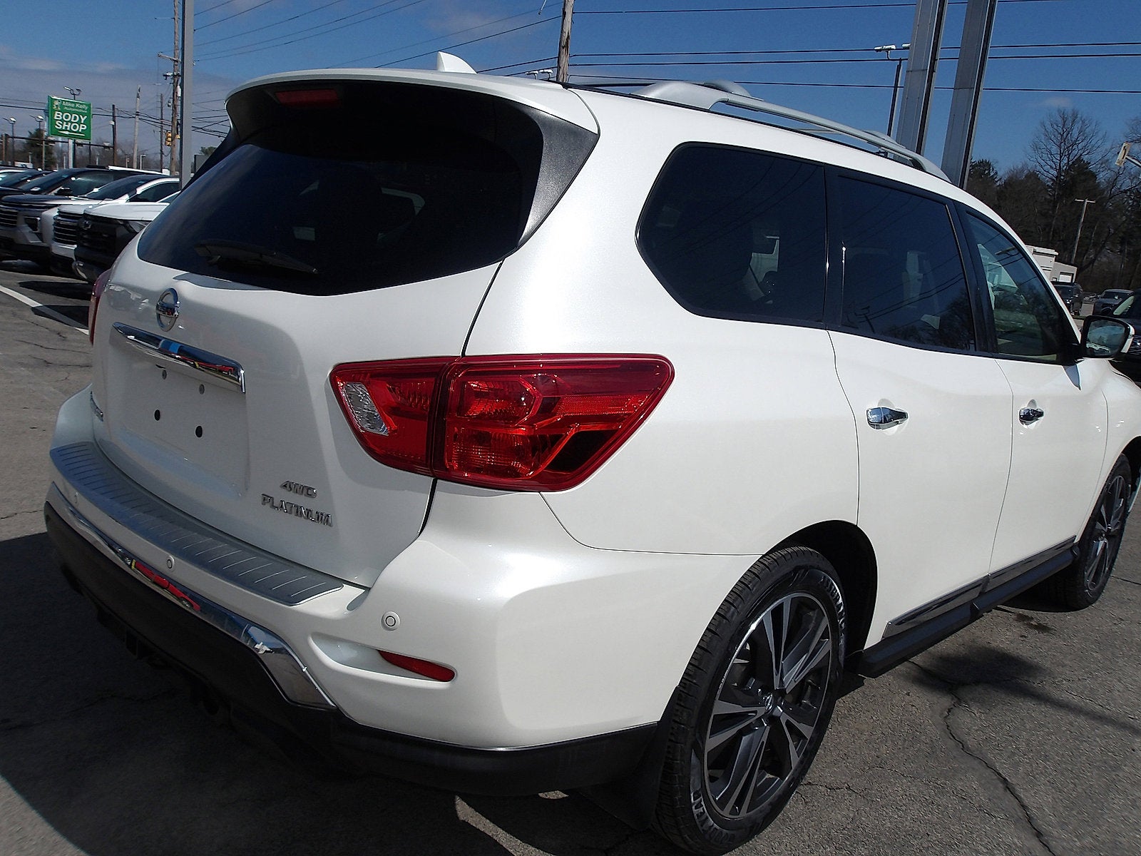 2020 Nissan Pathfinder Platinum