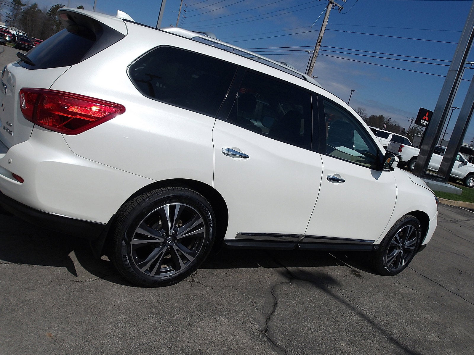 2020 Nissan Pathfinder Platinum