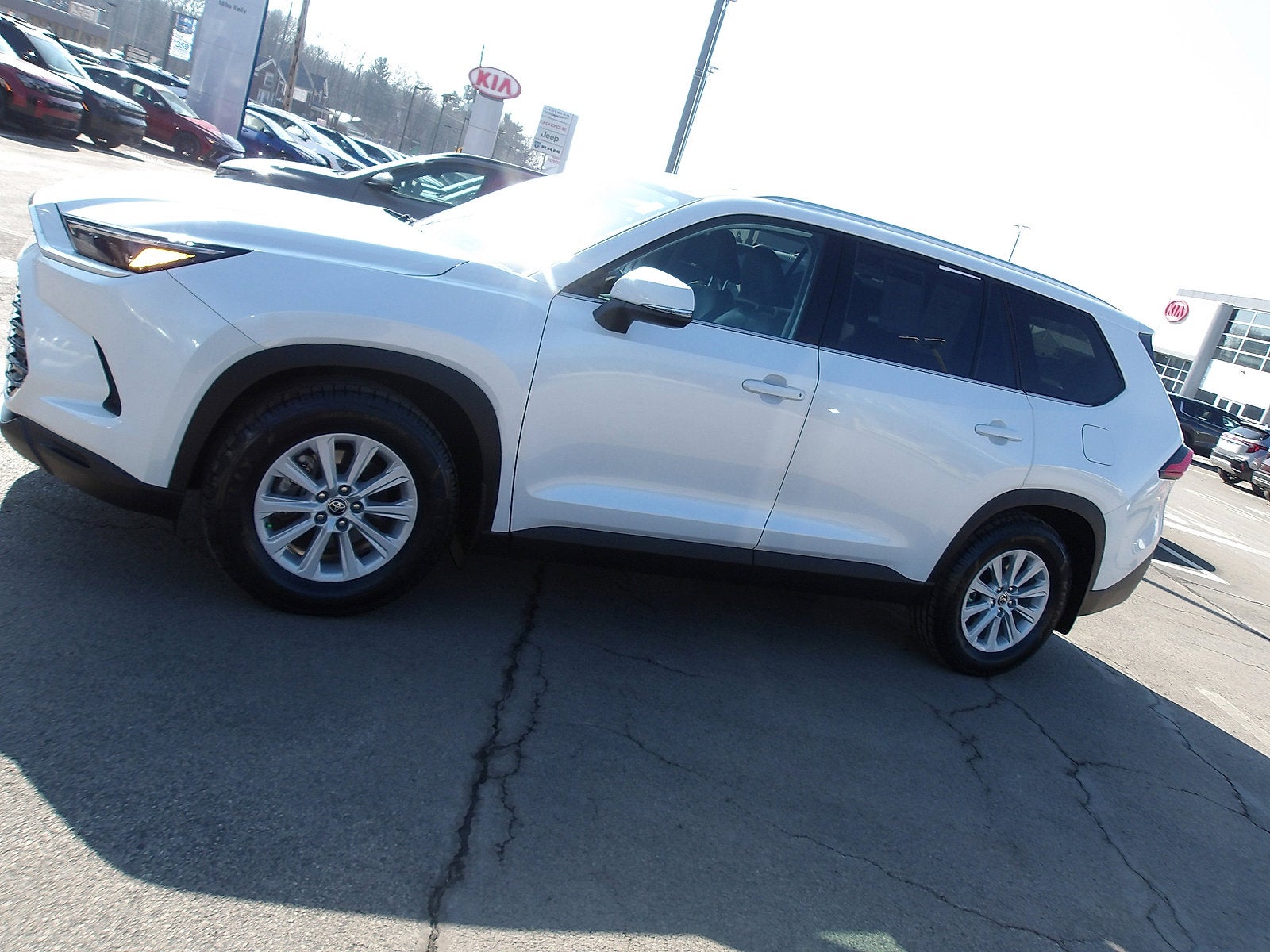 2024 Toyota Grand Highlander Base