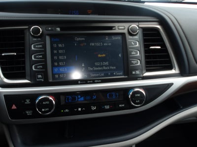 2016 Toyota Highlander Base