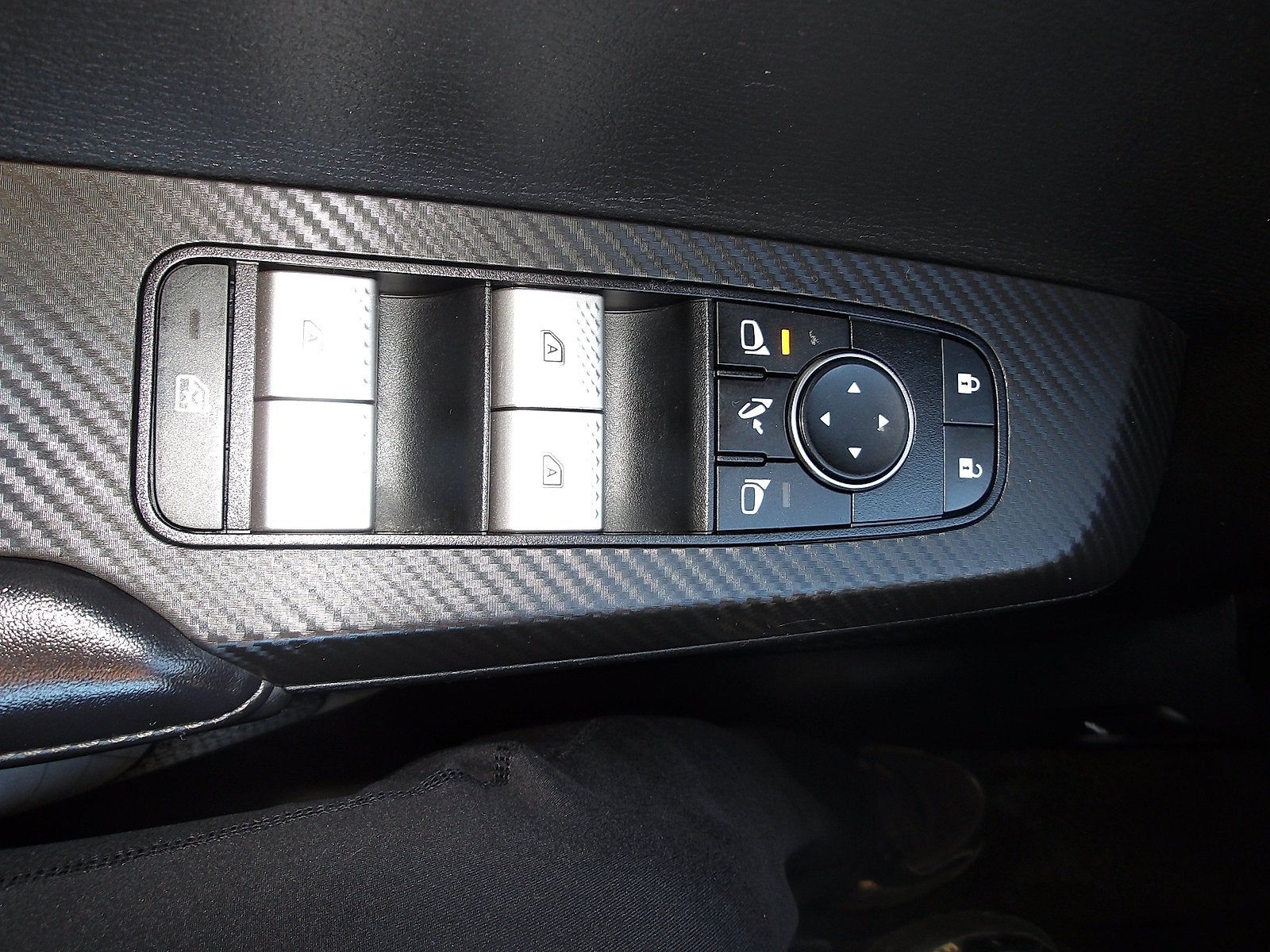 2023 Mitsubishi Outlander Base