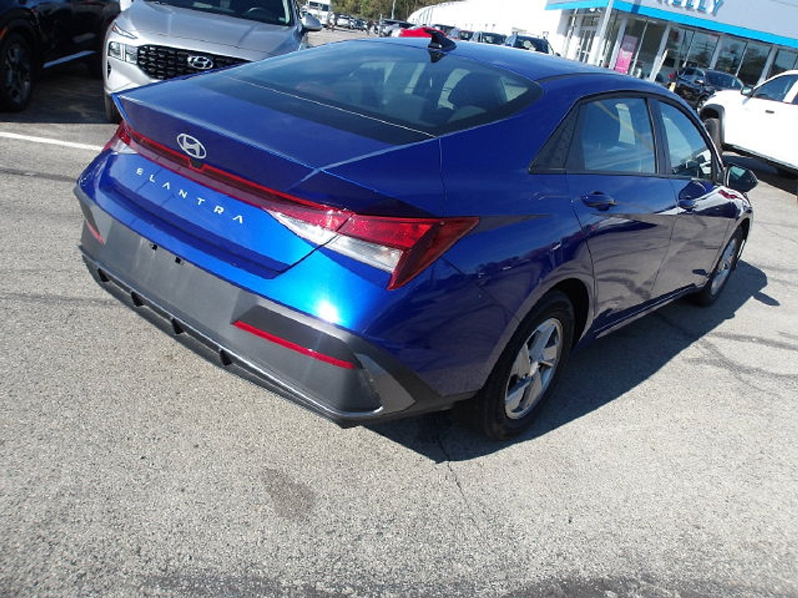 2025 Hyundai Elantra SE