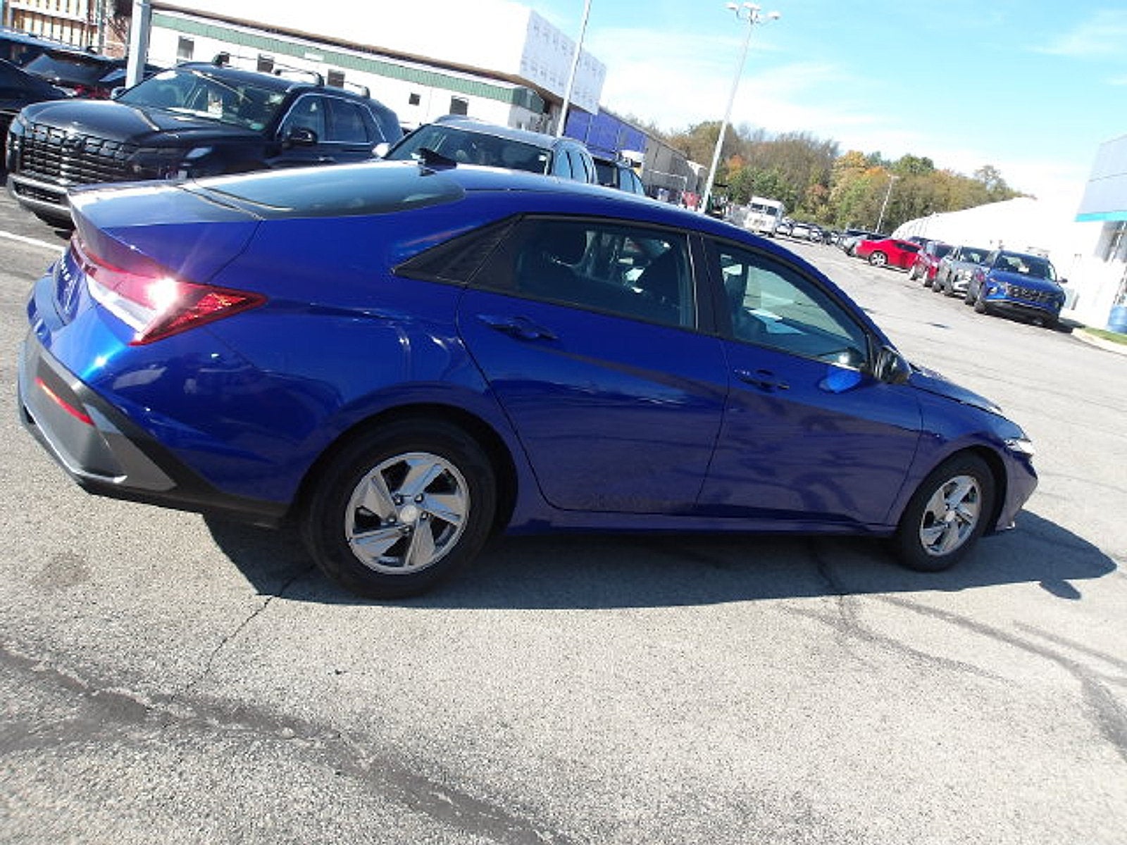 2025 Hyundai Elantra SE